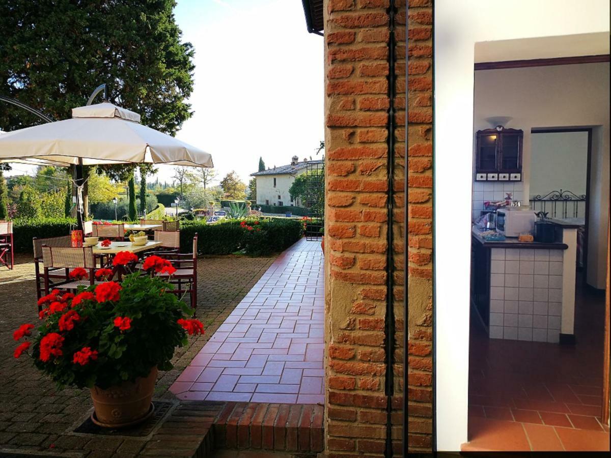 סן ג'ימיניאנו Castello Di Fulignano Isalfredo Ground Floor Apartment מראה חיצוני תמונה
